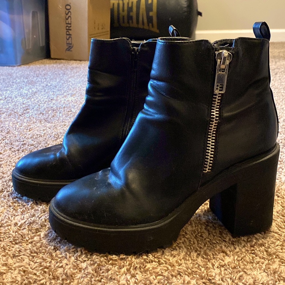 Black Boots